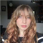 Madrelingua inglese. Non ho esperienza pregressa ma posso aiutare a migliorare le abilità di conversazione e pronuncia